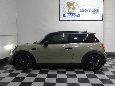 Used 2019 MINI Cooper S w/ Signature Upholstery Package image 7