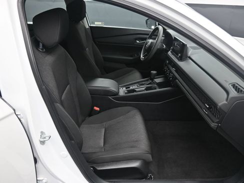 Certified 2024 Honda Accord EX image 25
