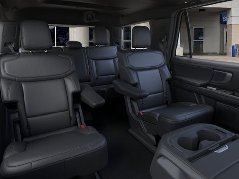 New 2026 Ford Expedition Platinum w/ Stealth Performance Package AWD/4WD image 34