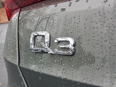 Used 2025 Audi Q3 2.0T Premium Plus w/ Premium Plus Package image 33