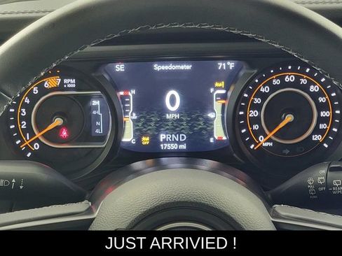 Used 2026 Jeep Wrangler Unlimited Rubicon AWD/4WD image 28