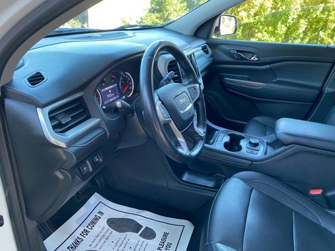 Used 2020 GMC Acadia SLT image 30