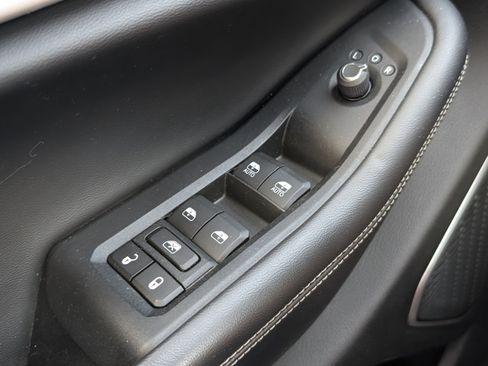 Used 2021 Jeep Grand Cherokee L Limited image 25