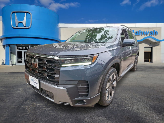 New 2026 Honda Pilot Touring image 1
