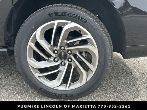 New 2026 Lincoln Navigator L Reserve AWD/4WD image 38