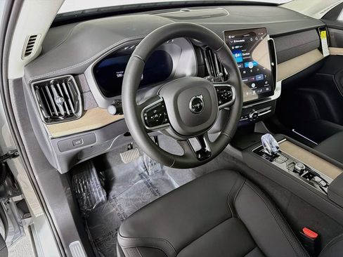 New 2026 Volvo XC90 B6 Plus w/ Protection Package Premier AWD/4WD image 9