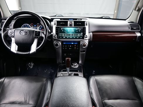 Used 2018 Toyota 4Runner Limited AWD/4WD image 17
