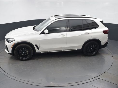 Used 2023 BMW X5 xDrive40i w/ Premium Package image 41
