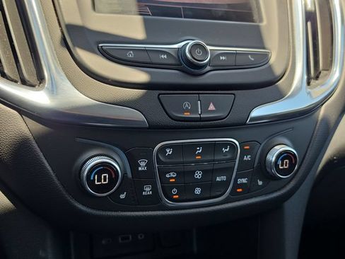 Used 2022 Chevrolet Equinox LT FWD image 27