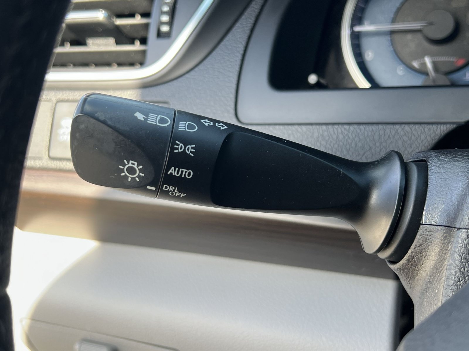 Used 2017 Toyota Camry XLE FWD image 55