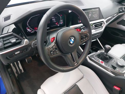 Used 2022 BMW M4 Coupe RWD image 15