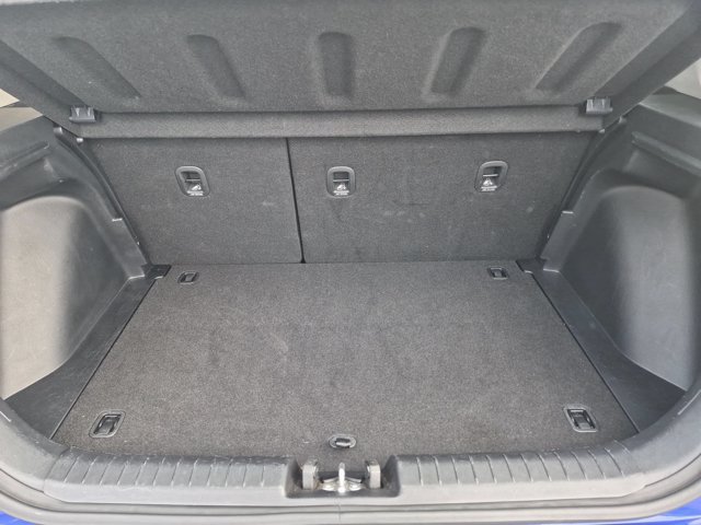 Used 2025 Hyundai Venue SEL FWD image 28