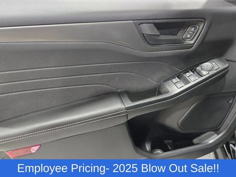 New 2025 Ford Escape Active w/ Cold Weather Package FWD image 23