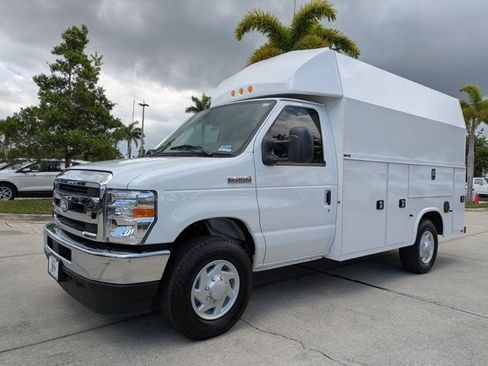 New 2026 Ford E-350 and Econoline 350 Super Duty w/ Power Equipment Group RWD image 2