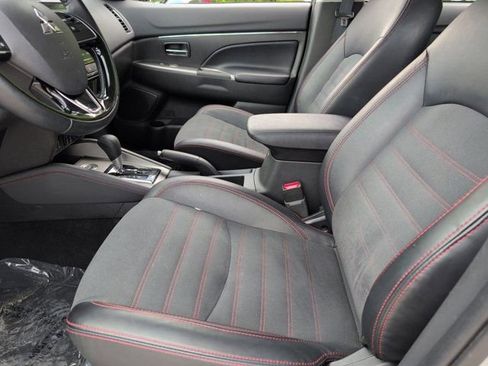 Used 2025 Mitsubishi Outlander Sport AWD image 24
