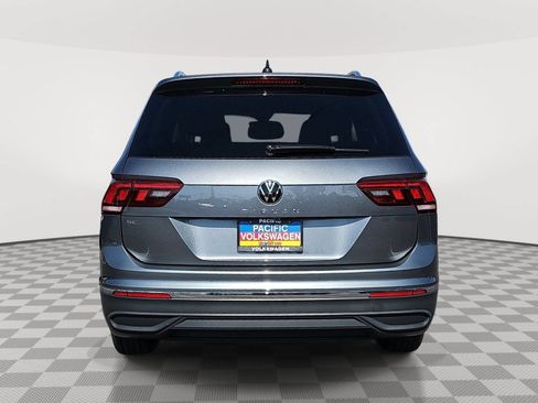 Certified 2024 Volkswagen Tiguan SE FWD image 6
