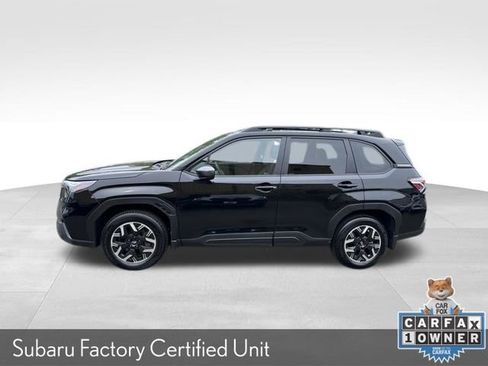 Used 2025 Subaru Forester Premium AWD/4WD image 5