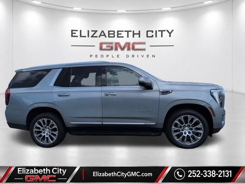 Used 2025 GMC Yukon Denali AWD/4WD image 5