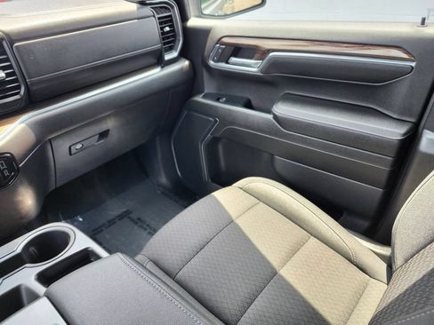Used 2024 Chevrolet Silverado 1500 LT AWD/4WD image 13