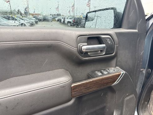 Used 2019 GMC Sierra 1500 SLE w/ SLE Value Package image 21