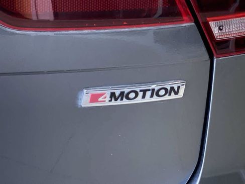 Used 2021 Volkswagen Tiguan SE AWD/4WD image 12