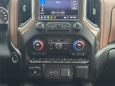 Used 2019 Chevrolet Silverado 1500 High Country w/ Trailer Camera Package image 18