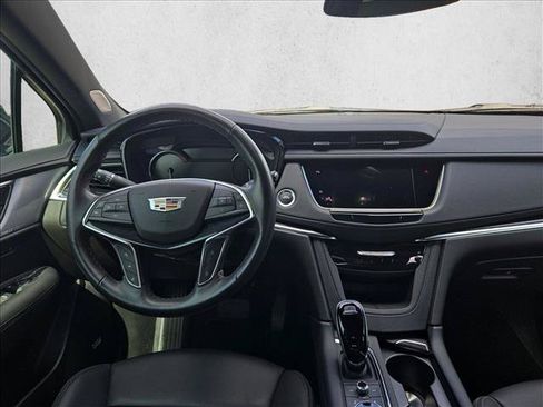 Used 2023 Cadillac XT5 Premium Luxury FWD image 17