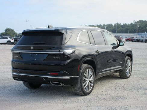 New 2026 Buick Enclave Avenir image 5