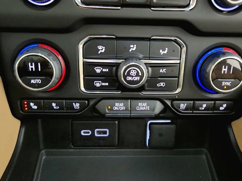 Used 2023 Chevrolet Tahoe Premier image 31