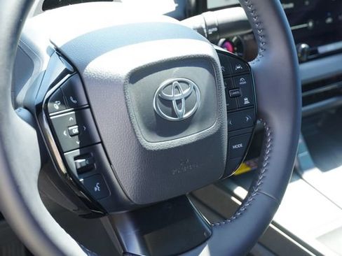 Used 2026 Toyota bZ FWD image 32