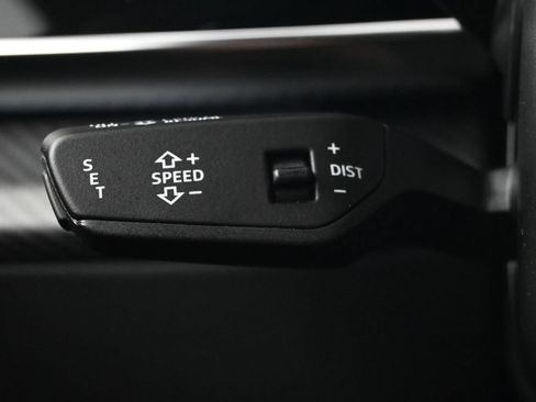 Used 2025 Audi RS Q8 performance AWD/4WD image 28