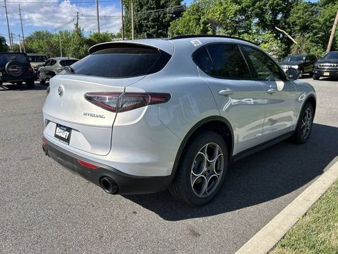 New 2026 Alfa Romeo Stelvio Sprint w/ Convenience Package AWD/4WD image 8