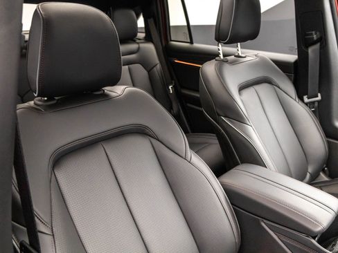 Used 2025 Jeep Wagoneer S Limited image 44