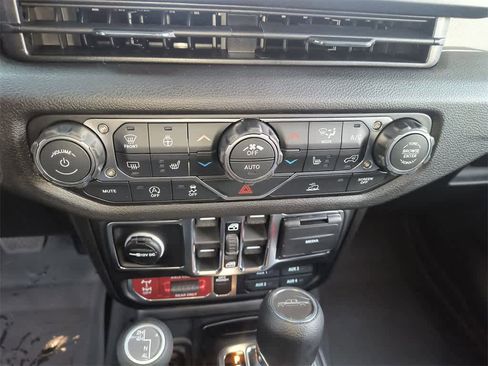 New 2026 Jeep Gladiator Sport image 18