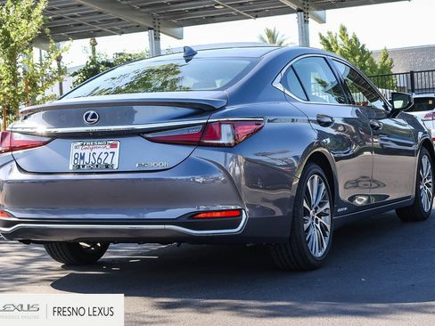 Used 2019 Lexus ES 300h w/ Premium Package FWD image 6