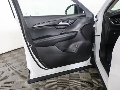 Used 2022 Buick Envision Essence w/ Sport Touring Package image 22