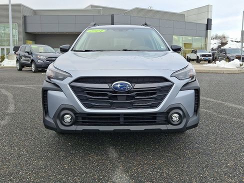 Used 2024 Subaru Outback Premium image 2