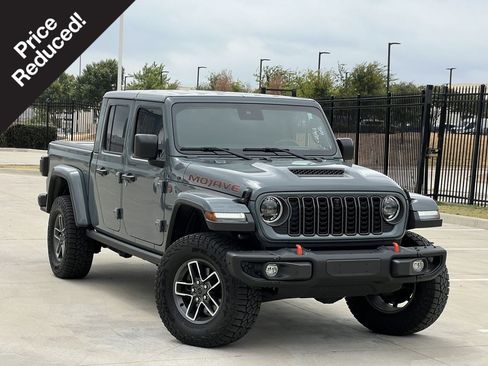 Used 2025 Jeep Gladiator Mojave AWD/4WD image 1