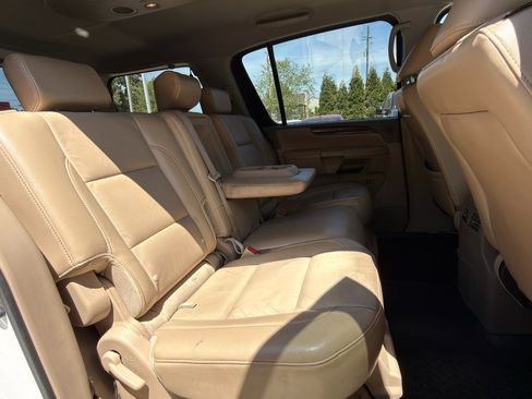 Used 2011 Nissan Armada SL RWD image 19