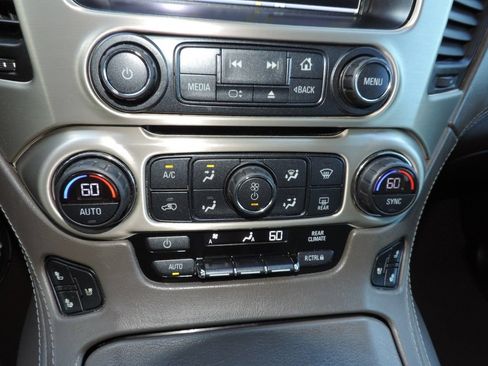 Used 2018 GMC Yukon Denali w/ Open Road Package RWD image 28