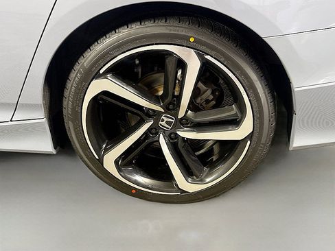 Used 2022 Honda Accord Sport image 28