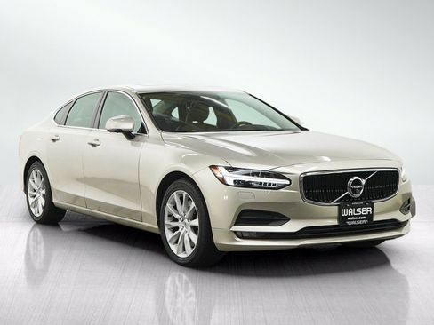 Used 2017 Volvo S90 T6 Momentum w/ Vision Package AWD/4WD image 7