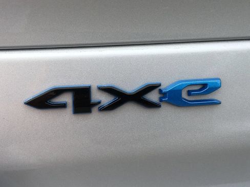 Used 2024 Jeep Grand Cherokee Trailhawk AWD/4WD image 6