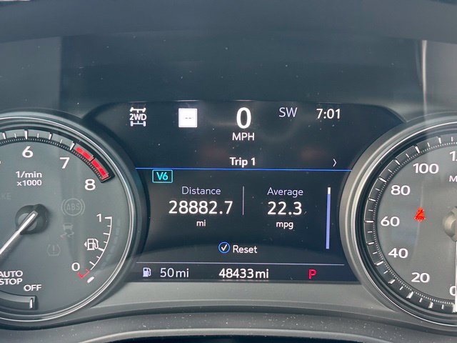 Used 2022 Cadillac XT5 Premium Luxury w/ Technology Package AWD/4WD image 40
