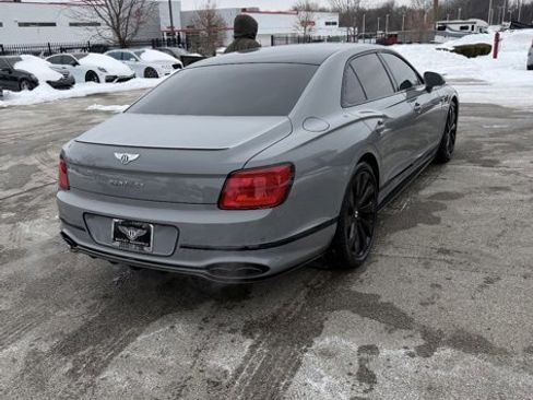 Used 2022 Bentley Flying Spur V8 image 7