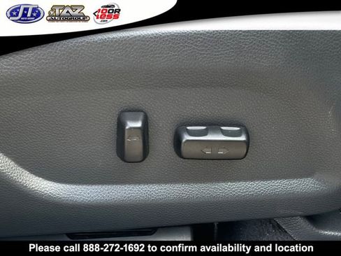 Used 2013 Hyundai Santa Fe Sport image 14