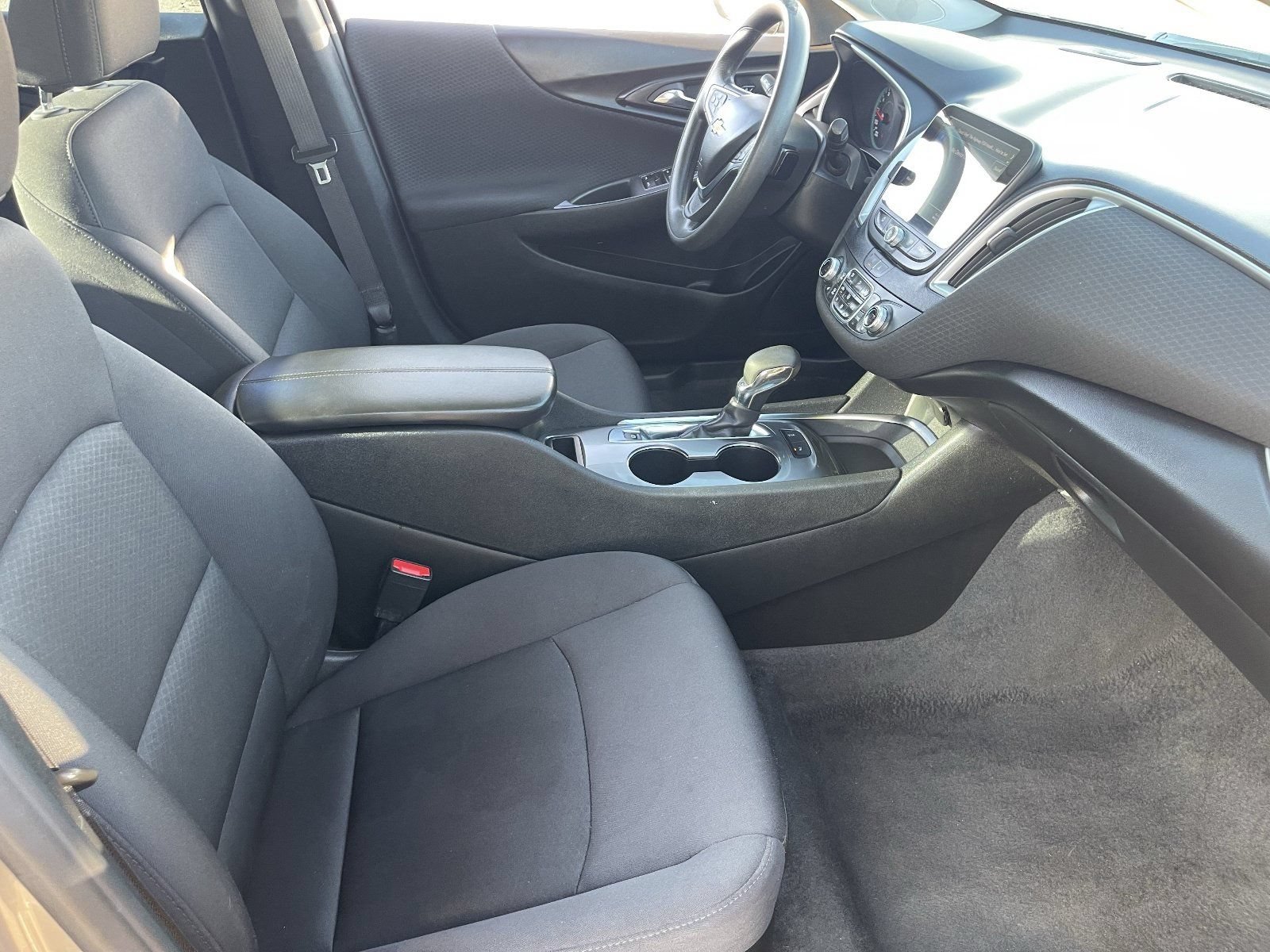 Used 2024 Chevrolet Malibu LT FWD image 12