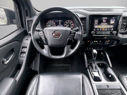 Used 2022 Nissan Frontier PRO-4X w/ Pro-4X Premium Package image 12