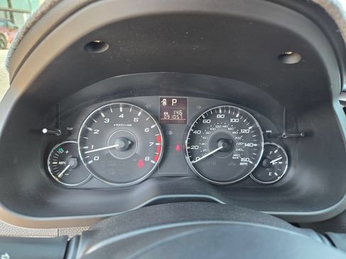Used 2011 Subaru Outback 3.6R Premium AWD/4WD image 22