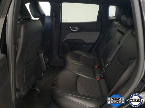 Used 2025 Jeep Compass Latitude image 23